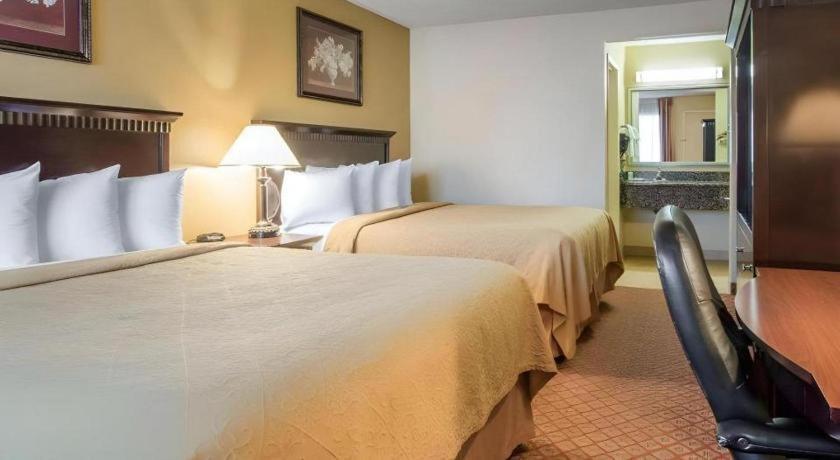 Quality Inn San Bernardino Exteriör bild